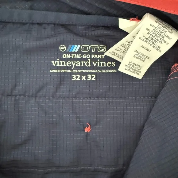 NWT Vineyard Vines On-The-Go Pant in Sailor Red